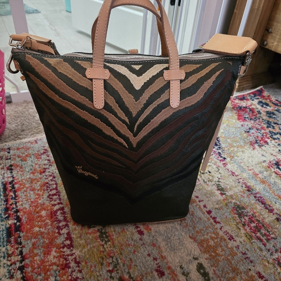 Consuela sling bag - Picture 2 of 9